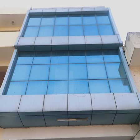 Oyo Hotel Aryan Plaza Chandīgarh Esterno foto