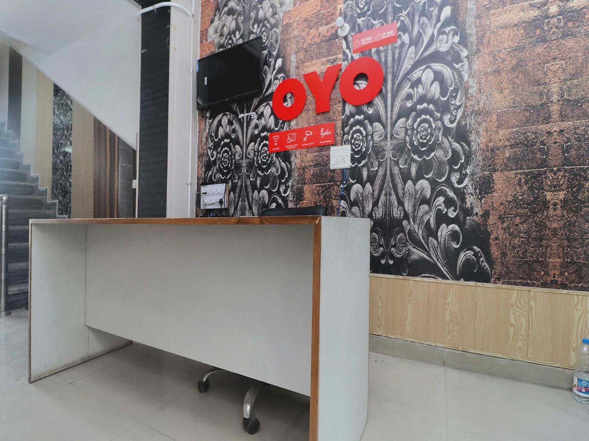 Oyo Hotel Aryan Plaza Chandīgarh Esterno foto