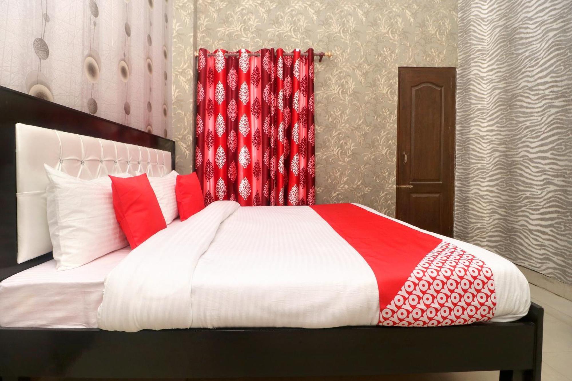 Oyo Hotel Aryan Plaza Chandīgarh Esterno foto