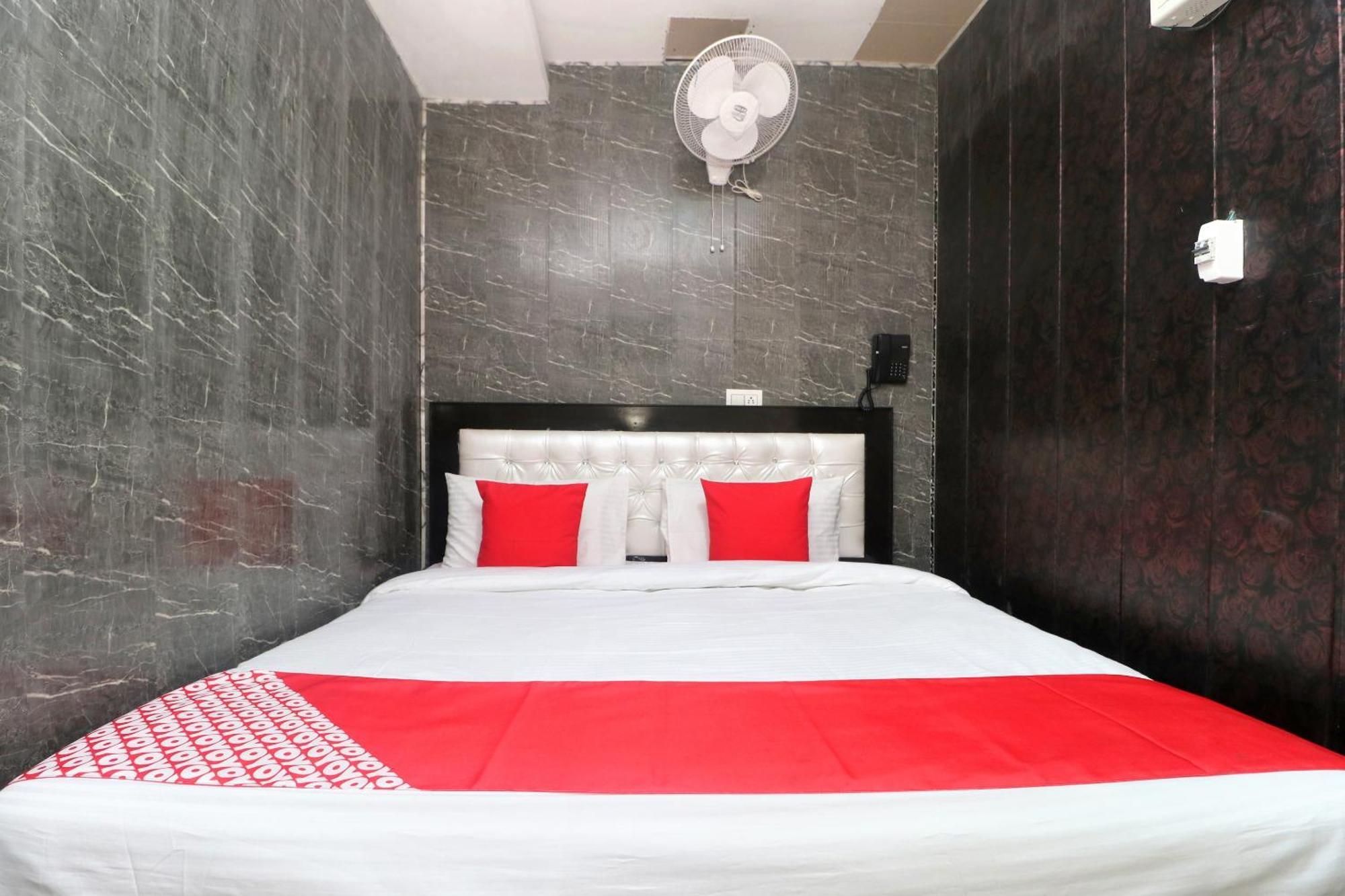 Oyo Hotel Aryan Plaza Chandīgarh Esterno foto